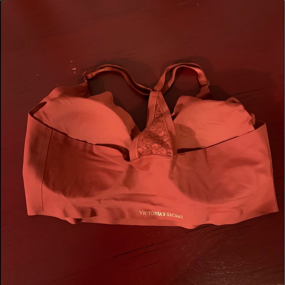 Victoria’s Secret Wireless Bra size large